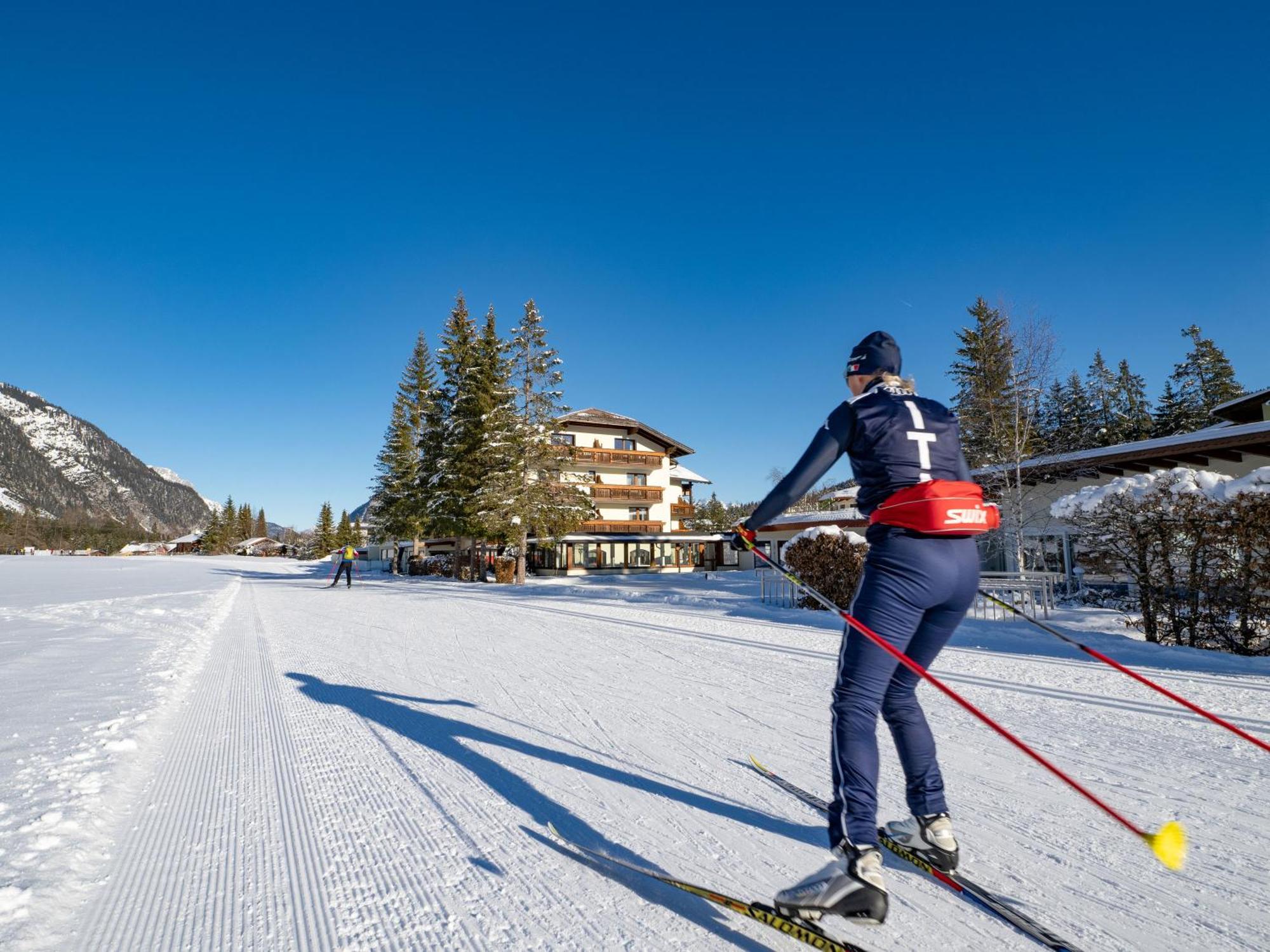 Alpenhotel Karwendel -Adults Only- Лойташ Экстерьер фото